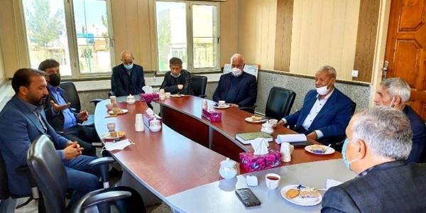 با اعضای امور صنفی شهرستان