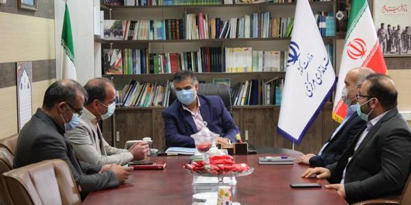 دیدار شهردار و اعضای شورای شهر آشتیان با دکتر زندیه وکیلی معاون هماهنگی امور عمرانی و پیگیری مسائل و مشکلات شهرستان مذکور