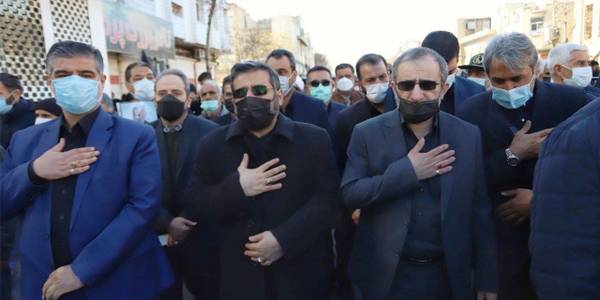 حضور وزیر فرهنگ و ارشاد اسلامی، استاندار و معاون هماهنگی امور عمرانی در تشییع پیکر مطهر شهید گمنام دفاع مقدس در اراک