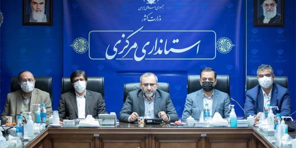 آیین تکریم از تلاش های مدیران کل دفتر امور " اجتماعی و فرهنگی" و "زنان و خانواده"