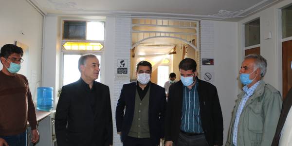 فرماندار شهرستان شازند و نماینده مردم شهرستان در مجلس شورای اسلامی از ادارات سطح شهرستان از بنیاد مسکن انقلاب اسلامی شهرستان بازدید نمودند.