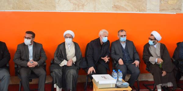 حضور دکتر مخلص الائمه استاندار مرکزی در اردوی تیم ملی والیبال نشسته جمهوری اسلامی ایران در سالن شهید صفری شهرستان محلات