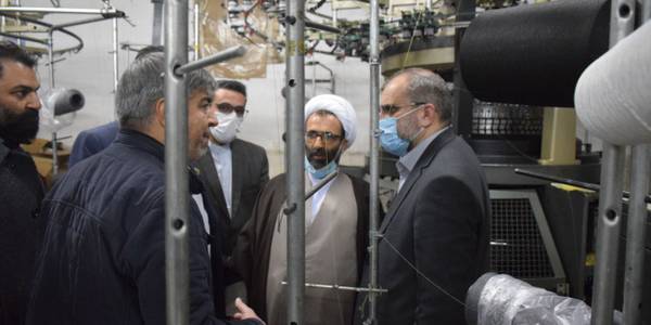 بازدید دکتر مخلص الائمه استاندار مرکزی از کارگاه تریکو گلزار شهرستان محلات