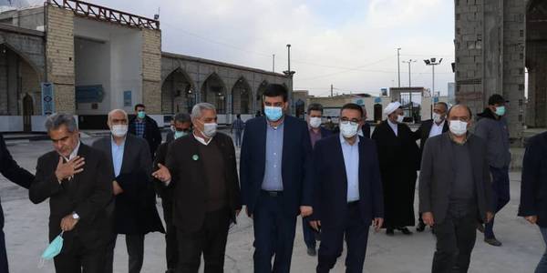 بازدید فرماندار شهرستان اراک از امامزاده محمد عابد مشهد میقان اراک