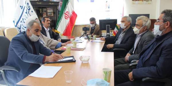 جلسه بررسی مسائل و مشکلات اوقافی تعدادی از روستاهای شهرستان در دفتر دکتر آصفری نماینده مردم در مجلس شورای اسلامی.