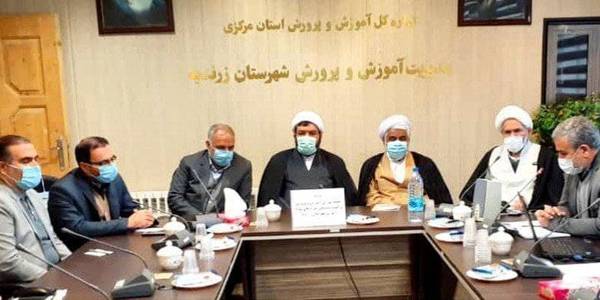 شورای آموزش و پرورش شهرستان به ریاست جناب آقای سلیمانی