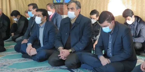 برگزاری مراسم پرفیض و معنوی زیارت عاشورا در اداره آموزش و پرورش ناحیه دو اراک