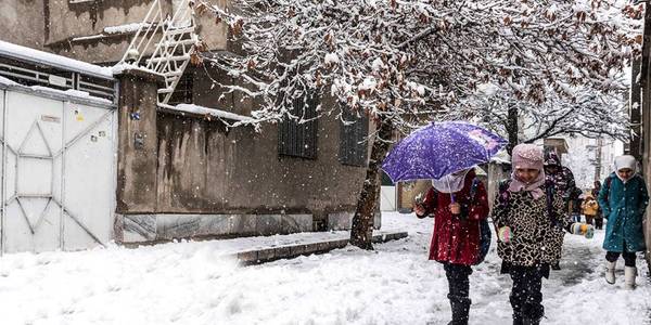 تعطیلی مدارس نوبت صبح  اراک شنبه دوم بهمن بعلت برودت هوا