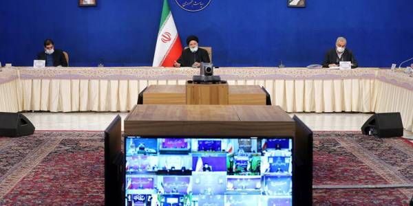 بررسي آخرين وضعيت كشور در راستاي پيشگيري و مقابله با ويروس كرونا برگزار شد.