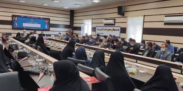 آیین تجلیل وتکریم مادران و همسران دهیاران بخش مرکزی خنداب به مناسبت ولادت باسعادت حضرت فاطمه(س)