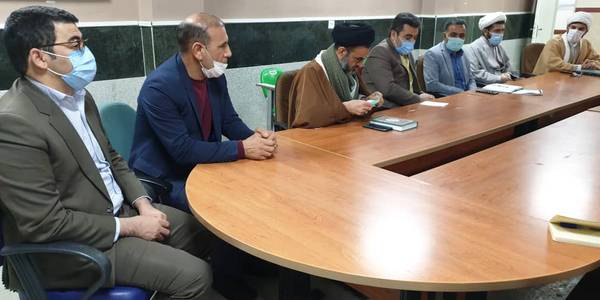 حضور فرماندار شهرستان شازند  در جلسه هماهنگی اجرای مراسم محفل انس باقرآن در محل اداره فرهنگ و ارشاد اسلامی شهرستان شازند