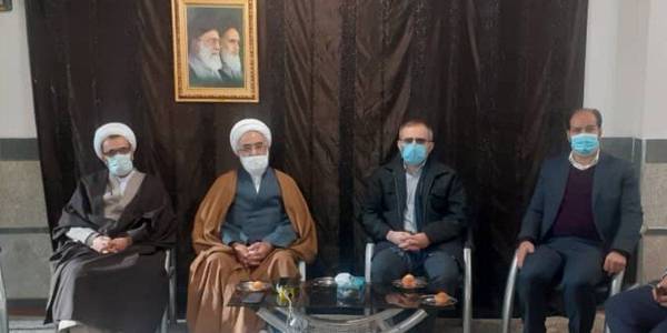 ✅حضور در دفتر امام جمعه