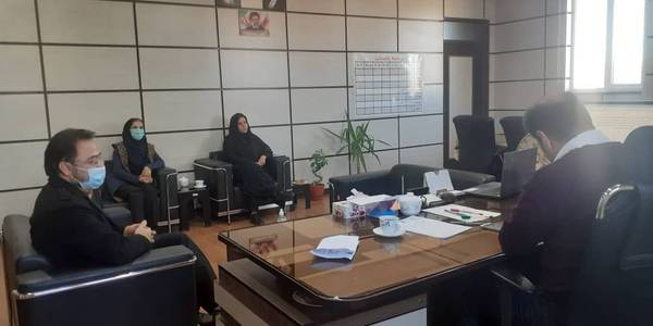 ✅دیدار استاندار مرکزی با بانوان شاغل در استانداری و فرمانداری‌های استان