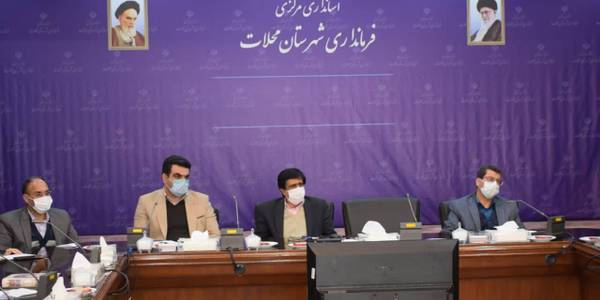 جلسه ستاد ساماندهي اتباع و مهاجرین خارجی شهرستان محلات به ریاست اکرمی معاون سیاسی امنیتی و اجتماعی استاندار با حضور مدیر کل اتباع و مهاجرین خارجی استانداری مركزي، مدیر کل تعاون کار و رفاه اجتماعی استان ،معاون فرماندار و سایر اعضا در محل سالن جلسات فرمانداری برگزار گردید.

دراین جلسه ،اعضا ضمن گزارش عملکرد و همچنین بررسی مصوبات جلسات قبل،در خصوص مسائل و موارد مربوط به اتباع خارجی شهرستان محلات و همچنین  نحوه برخورد با اتباع غیرمجاز بحث و تبادل نظر گردیده و تصمیمات لازم اتخاذ گردید