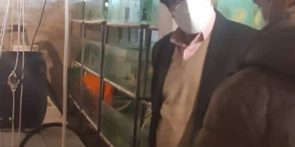 معاون سیاسی،امنیتی و اجتماعی استاندار مرکزی در حاشیه سفر به شهرستان محلات از واحد پرورش ماهیان زینتی در این شهرستان بازدید نمود