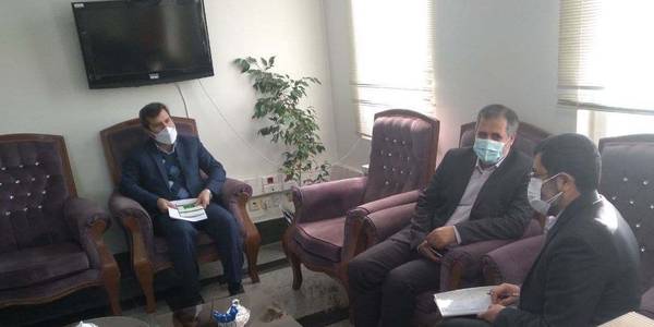 نشست صمیمی گازری سرپرست فرمانداری شهرستان خنداب با آمره ای مدیرعامل شرکت آب منطقه ای استان مرکزی در محل فرمانداری ،  مسائل و مشکلات حوزه مربوطه در شهرستان مطرح و تصمیمات لازم اتخاذ شد