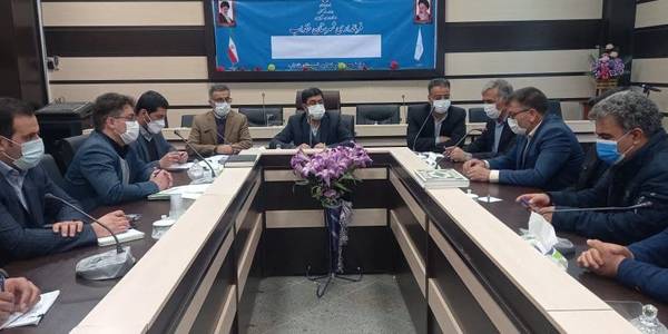 برگزاری جلسه هم اندیشی بررسی مشکلات حوزه منابع طبیعی با روستاییان و کشاورزان باحضور مدیرکل منابع طبیعی و آبخیزداری استان مرکزی درمحل فرمانداری شهرستان خنداب