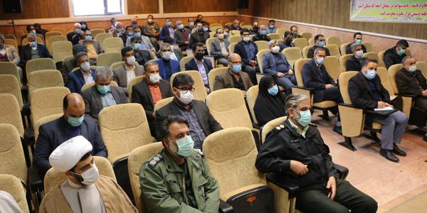 رویکرد های دولت سیزدهم ۱-عدالت محوری ۲-روحیه انقلابی ۳-مردم گرایی۴-پاک دستی ۵-فساد ستیزی ۶-قانون گرایی ۷-حضور مدیران در بین مردم و...می باشد.