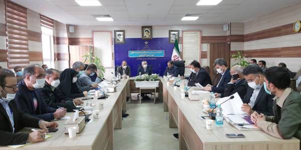 بررسی مسائل و اولویت های شهرستان آشتیان