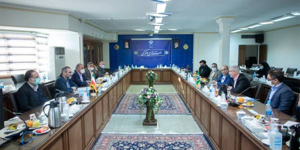 استاندار مرکزی بر تقویت روابط اقتصادی و تجاری با برزیل تاکید کرد