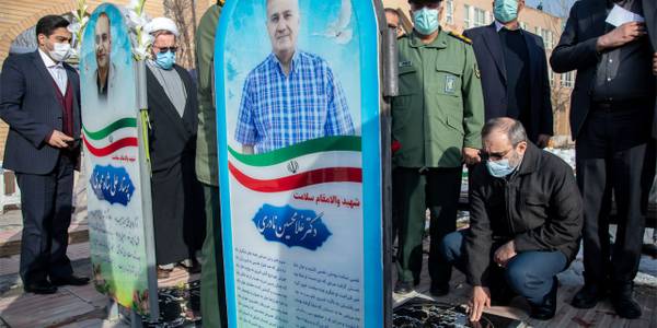 مراسم گلباران قبور مطهر شهدا بهمراه جمعی از خانواده‌های معظم شهدا، مسئولان و تعدادی از مردم ولایتمدار شهر اراک، برگزار شد.