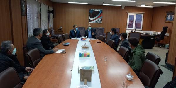 بررسی راهکارهای رفع مشکلات اصناف و عرضه میوه با قیمت مناسب