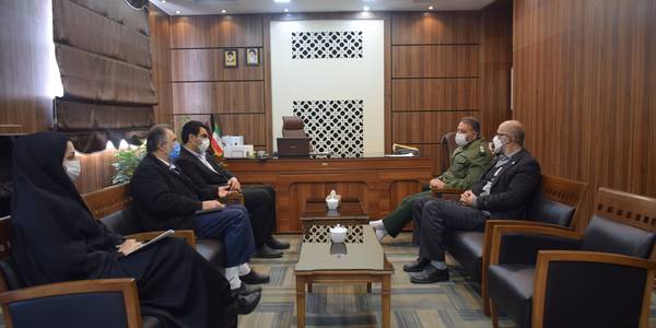 جلسه بررسی مسائل و مشکلات بیمارستان امام خمینی(ره) محلات به ریاست فیروزی معاون برنامه ریزی و هماهنگی امور عمرانی فرمانداری در محل فرمانداری شهرستان محلات برگزار گردید.