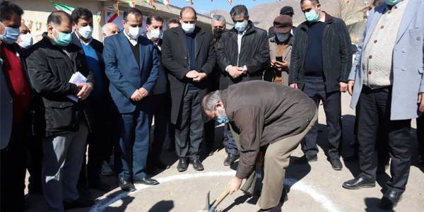 ایستادگی ایران در جنگ اقتصادی مقابل دشمنان ستودنی است