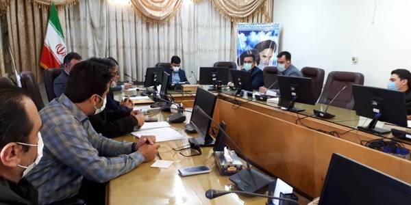 نشست بررسی مشکلات گلخانه داران شهرک گلخانه‌ای امان آباد شهرستان اراک به ریاست فرماندار شهرستان اراک برگزار شد