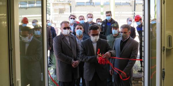 مراسم جشن انقلاب و افتتاح ساختمان جدید ایمنی، آتش نشانی و خانه بهداشت شرکت کربن سیمرغ محلات با حضور محمدرضا ناظری فرماندار شهرستان محلات