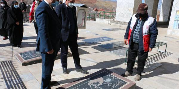 ادای احترام به مقام شامخ شهدای روستای نقوسان