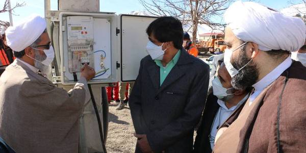 بهره برداری از پروژه روشنایی گردنه گیان شهرستان تفرش