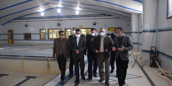 بازدید دکتر مخلص الائمه استاندار مرکزی از مجموعه استخر سرپوشیده فتح المبین محلات