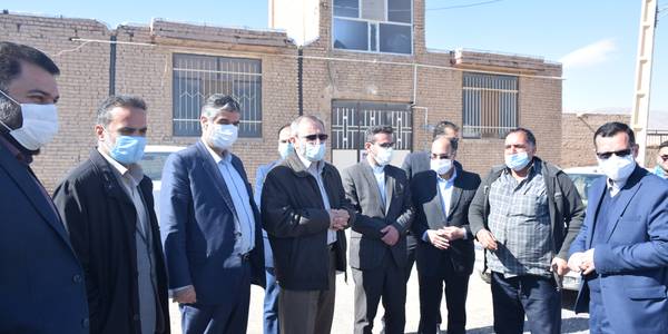 بازدید دکتر مخلص الائمه استاندار مرکزی از پروژه آبرسانی و آسفالت جاده روستای قلاور