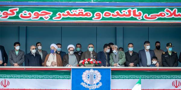 مردم و مسئولان باید در راستای تحقق اهداف عالیه انقلاب بکوشند