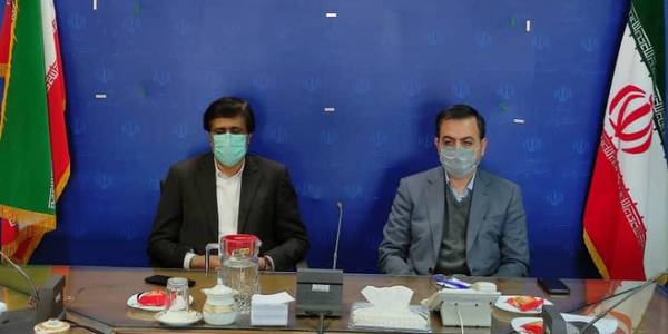 طی جلسه ای به ریاست معاون سیاسی،امنیتی و اجتماعی استاندار مرکزی با حضور سرپرست معاونت هماهنگی امور اقتصادی استانداری ، مدیران و مسئولین مربوطه شیوه نامه اعطای اقامت ویژه و تسهیلات به فعالان اقتصادی اتباع و مهاجرین خارجی بررسی شد