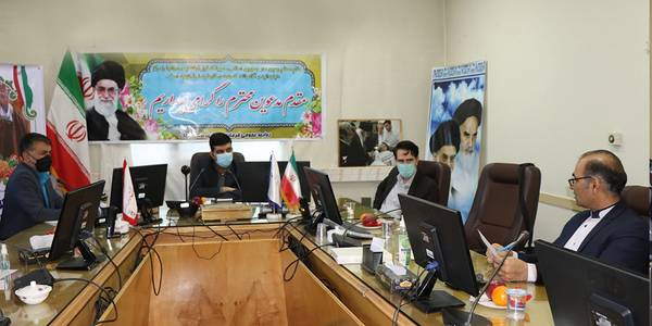 نشست صمیمی مهندس هادی فرماندار شهرستان اراک با  اصحاب رسانه