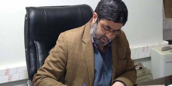 گازری،سرپرست فرمانداری خنداب در پیامی سالروز ولادت باسعادت حضرت علی(ع) و روز پدر را به مردم شهرستان تبریک گفت: