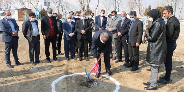 آیین کلنگ زنی مجتمع رفاهی و خدماتی شهرشازند