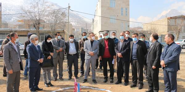 آیین کلنگ زنی احداث پارک محلی شهرشازند