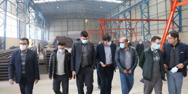 بازدید فرماندار شهرستان اراک از واحد‌های صنعتی شهرک صنعتی خیرآباد
