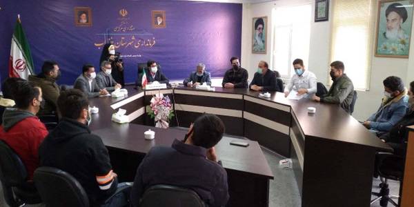 نشست گازری،سرپرست فرمانداری خنداب با جمعی از جوانان