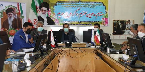 با هدف ساماندهی میدان میوه و تره بار اراک
تعیین مکان های وچگونگی عرضه مستقیم میوه و محصولات کشاورزی در شهر اراک با هدف کاهش قیمت برای مصرف‌کنندگان