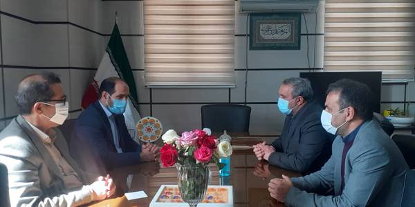 نشست فرماندار با مدیرکل بنیاد مسکن انقلاب اسلامی استان مرکزی