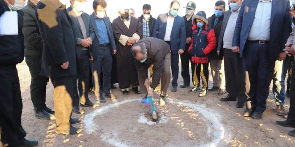 کلنگ زنی پروژه احداث بوستان جنگلی شهر زاویه