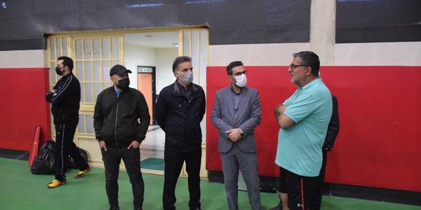 حضور محمدرضا ناظری فرماندار شهرستان محلات در اردوی تیم ملی ۵ نفره نابینایان جمهوری اسلامی ایران در مجموعه ورزشی ۱۳ آبان شهر محلات