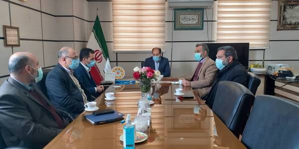 بررسی راهکارهای تکمیل زمین چمن مجموعه ورزشی هفتم تیر دلیجان