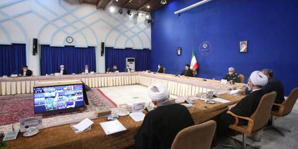 جلسه بررسي آخرين وضعيت كشور در راستاي پيشگيري و مقابله با ويروس كرونا برگزارشد.