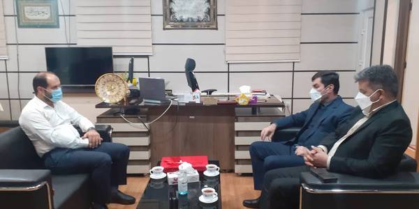 نشست فرماندار با مدیرکل راهداری و حمل و نقل جاده ای استان مرکزی