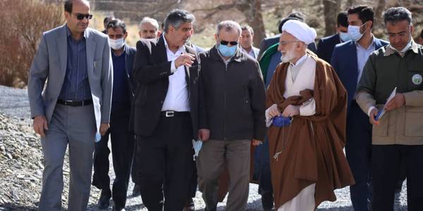 آیین روز درخت کاری در اراک برگزار شد